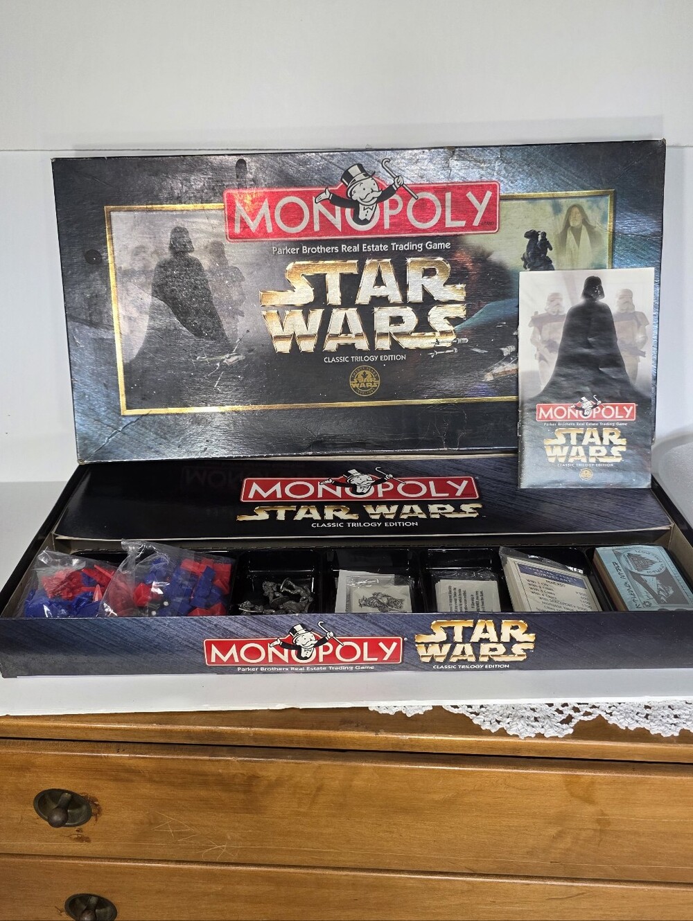 Vintage 1997 Star Wars Monopoly Classic Trilogy Board Game Parker Brothers New